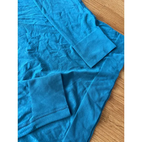 Lululemon Women's Long Sleeve Swiftly Tech - Image 2
