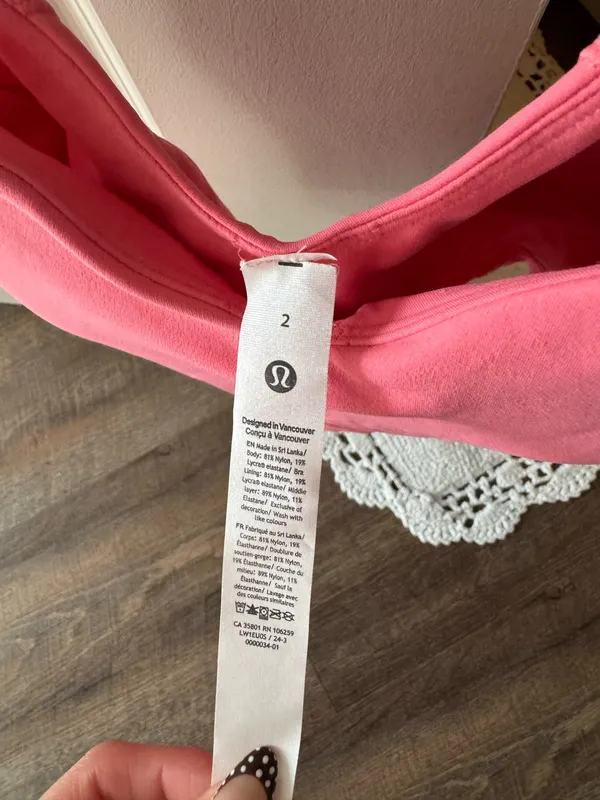 Lululemon tank top - Image 3