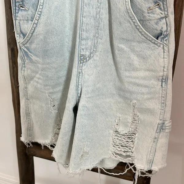 Hennes & Mauritz NWOT light wash denim blue boho high rise 90’s overall Shorts size XS - Image 7