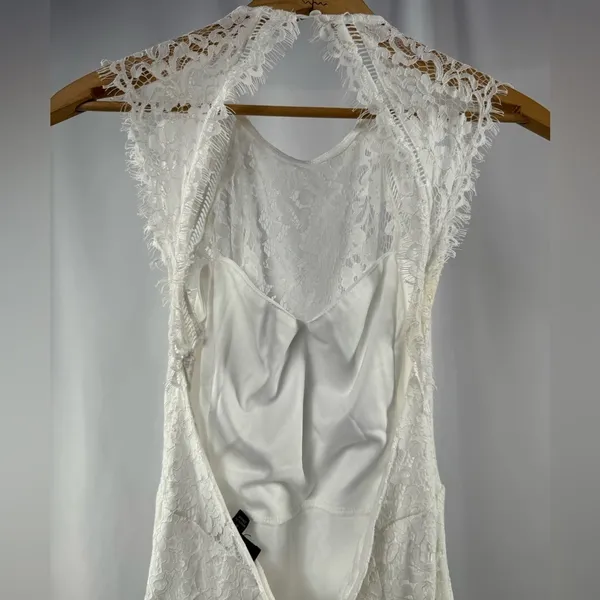 Lulus Romance Language Backless Lace Dress‎ in White Size Small - Image 8