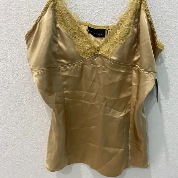 Apostrophe NWT Gold Lace Cami Size M - Image 3