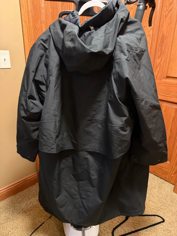 Lululemon Insulated Black Jacket - Image 3