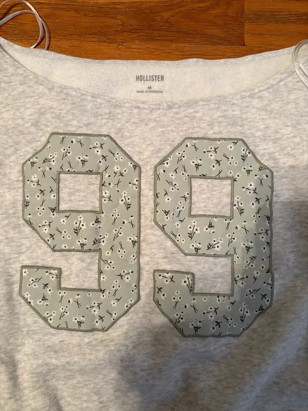 Hollister Off-The-Shoulder Sweatshirt - Image 2