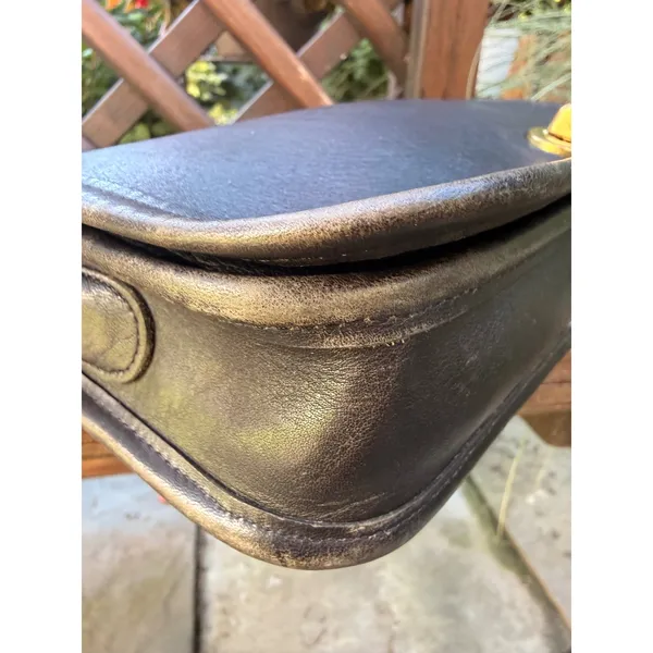 Vintage Coach Pocket Purse Black Leather Crossbody Bag 9755 Brass Turnlock - Image 9