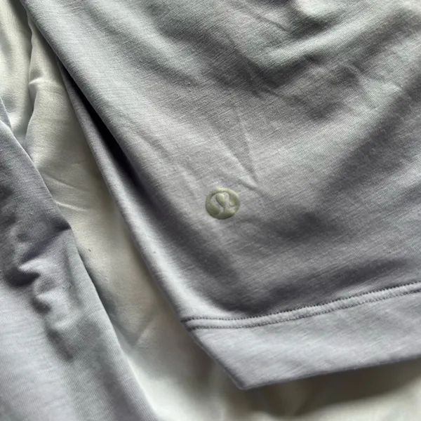 Lululemon See You in Savasana Long Sleeve Size 6 - Image 4