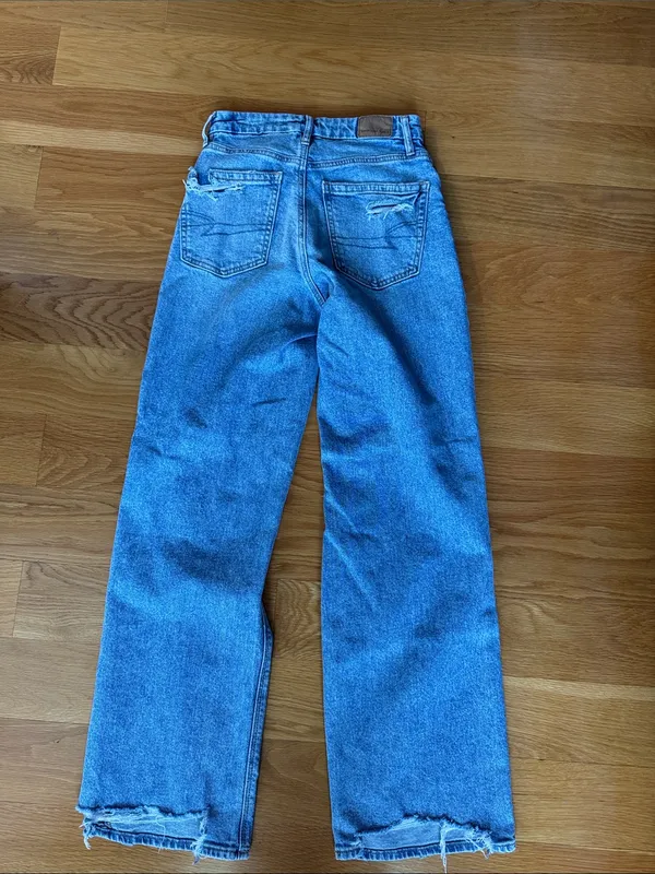 American Eagle Outfitters Curvy Baggy Straight Leg Jeans - Image 4