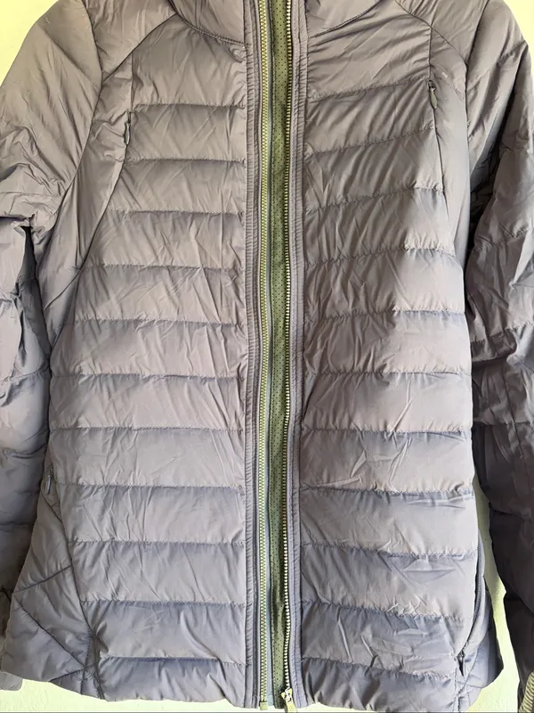 Lululemon Fluffed Up Jacket nightfall purple size 6 pit zips - Image 6