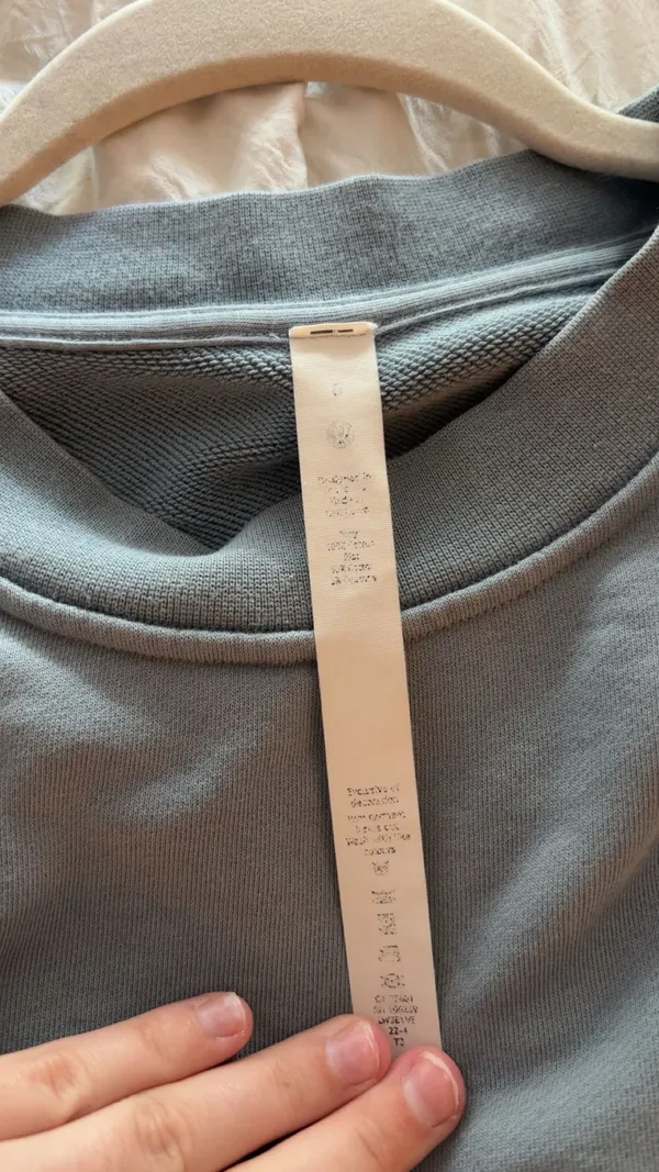 Lululemon Graphic Crewneck Oversized - Image 3