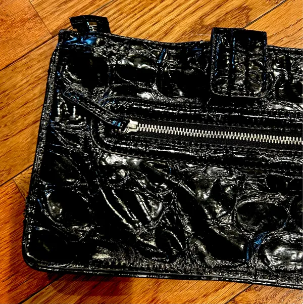 VINTAGE GUESS CROC PRINT patent LEATHER black Guess wristlet clutch bag - Image 12