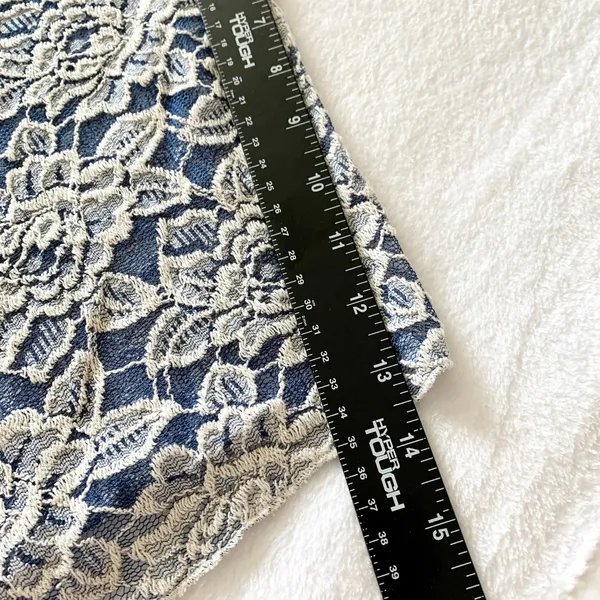 Ariat Floral Lace Dolman Blouse Womens‎ Size S Blue White Smocked Waist Western - Image 4