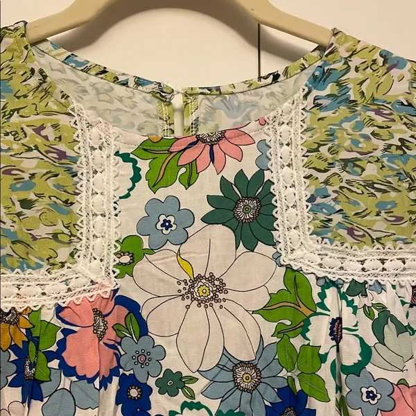 Blue and Pink Boxy Bib Collar Blouse - Image 4