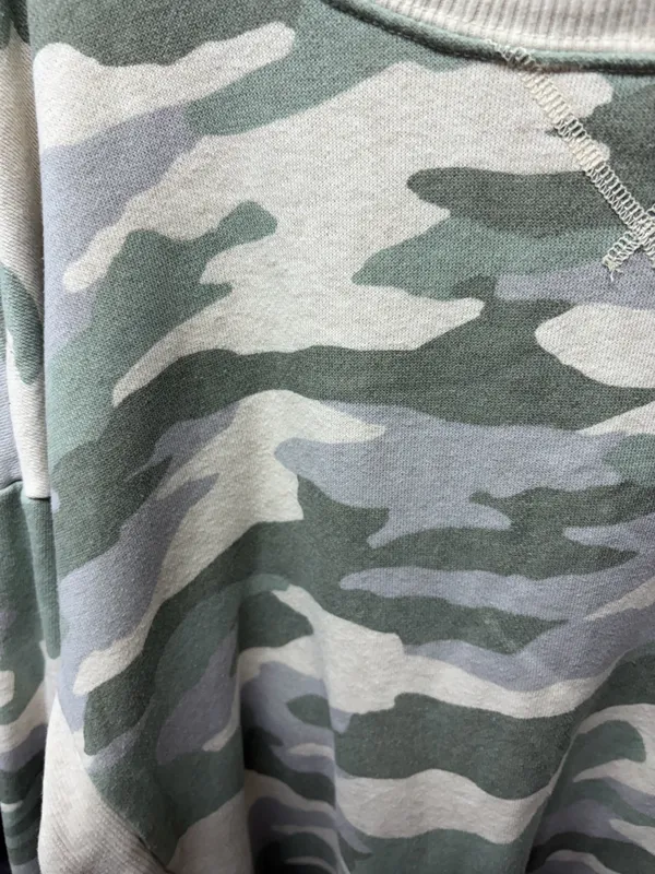 Aerie Oversized Camo Sweatshirt Crewneck Women’s Large - Image 4
