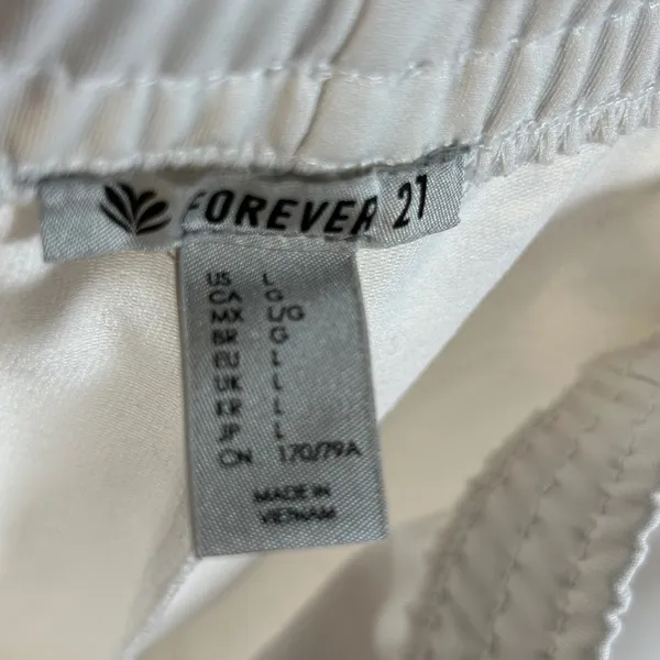 Forever‎ 21 Athletic Shorts White Grey Trim Dolphin Hem Women's Size L - Image 6