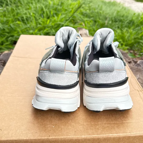 Nike Women's V2K Run Shoes - shoes 8.5 - Image 3