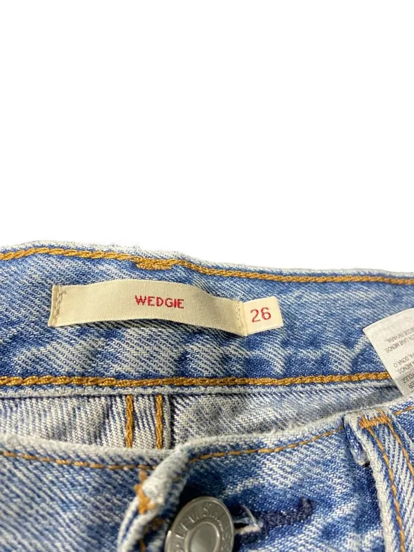 Levi’s Premium Denim Wedgie Jeans Blue Size 26 Straight Leg Minimalist Preppy - Image 3
