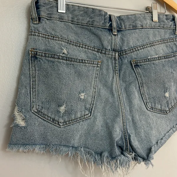 MOVING SALE Zara Distressed denim cutoff shorts - Image 7