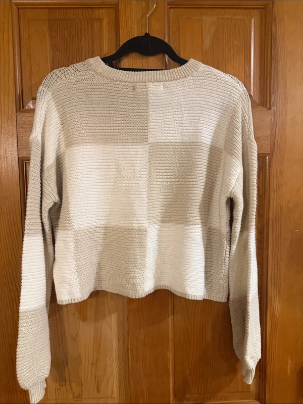 Moon & Madison checkered knit crop sweater size small . - Image 6