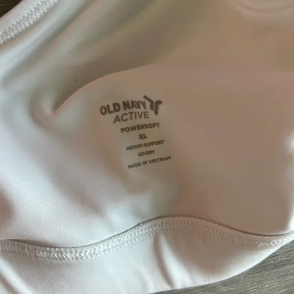 Old Navy active sports bra - Image 3