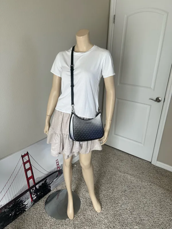 Michael Kors Jet Set Travel Large Pouchette Crossbody - Image 8