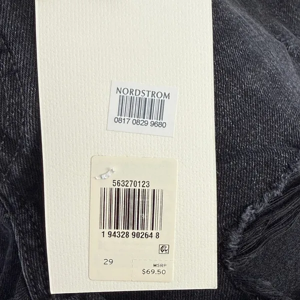 NWT Levi 501 Cut Off Shorts - Image 7
