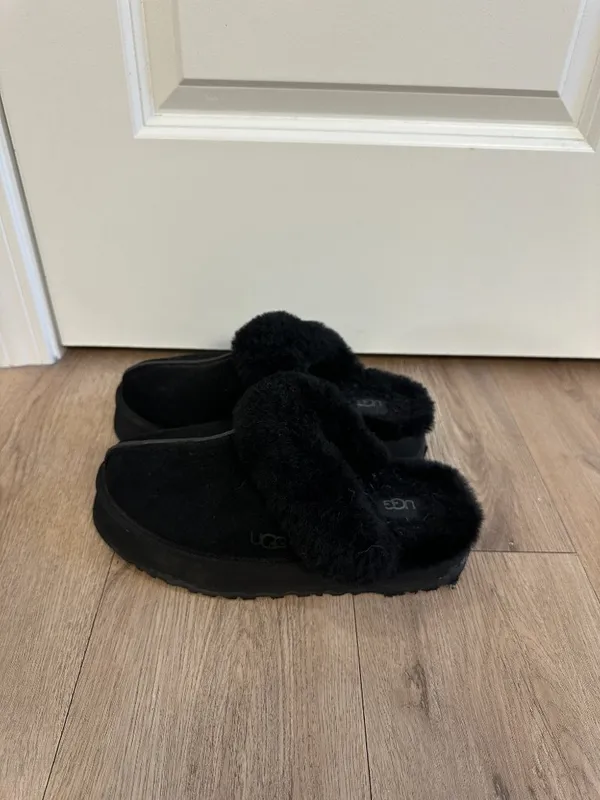 UGG Disquette Slipper in Black Size US 9 - Image 4