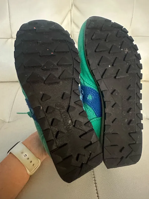 Green Saucony Shoes - Image 9