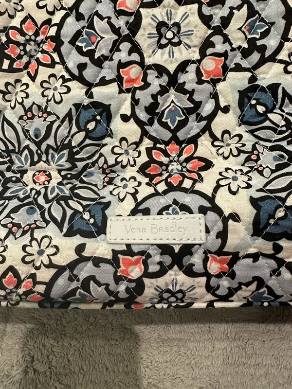 Vera Bradley Tote And ID Wallet Set - Image 4