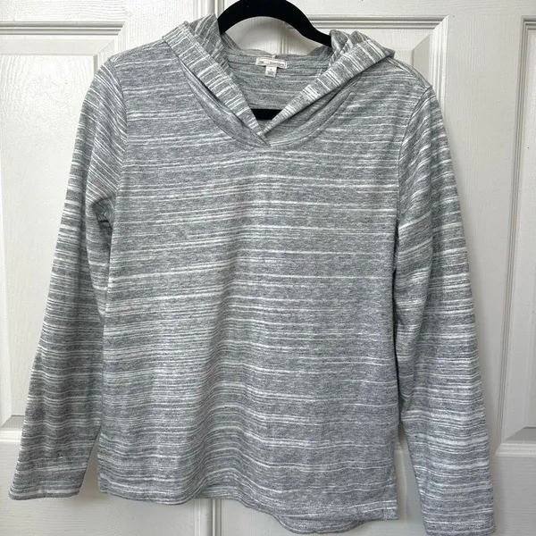 Gap long sleeved space dyed grey striped hoodie - Image 5