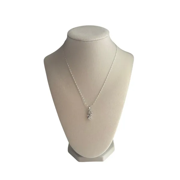 Silver Clover Pendant Necklace Dainty Minimalist Lucky Charm Jewelry - Image 4