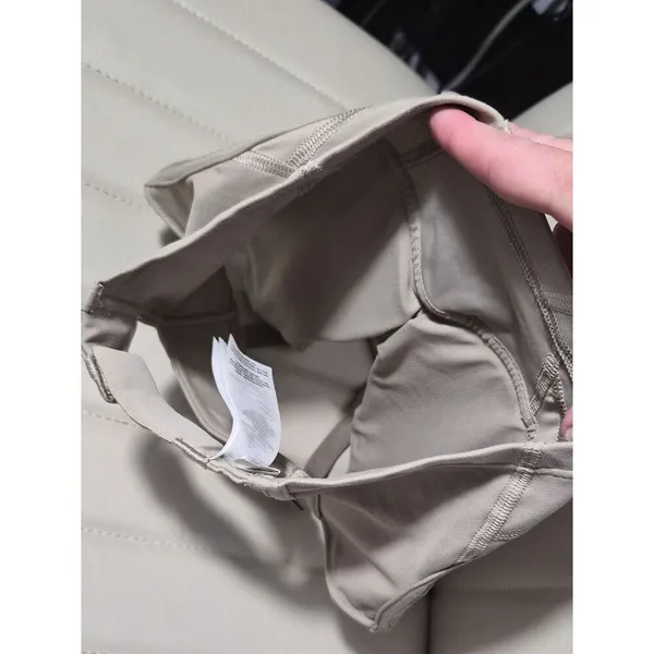 Gymshark Women's Tan Bra - Image 8