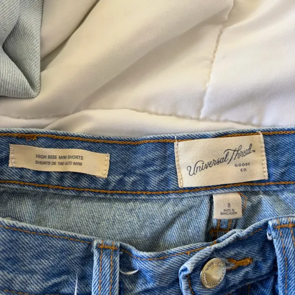Universal Thread Shorts Denim High-Rise - Image 3