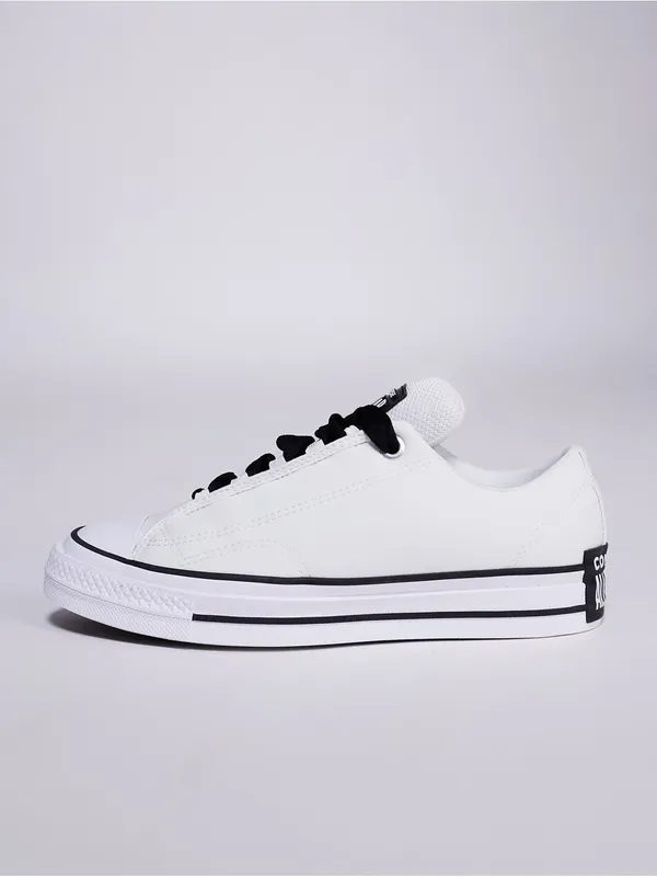 NEW Converse Chuck Taylor All Star Puff Low Top Sneaker White A14722C SZ-11.5 - Image 3