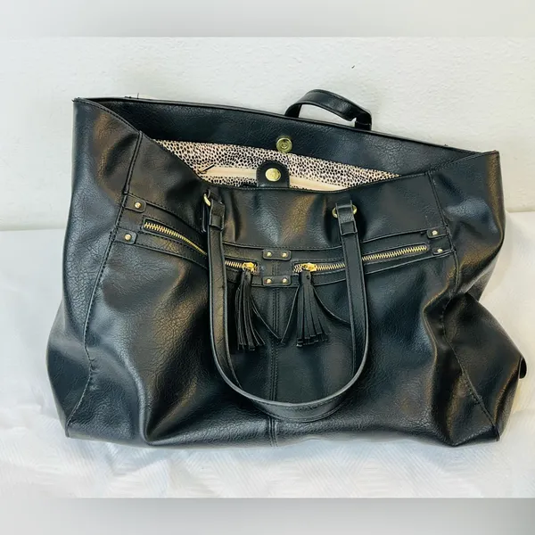 Classic Black Tassel Tote Bag - Unbranded - Image 4