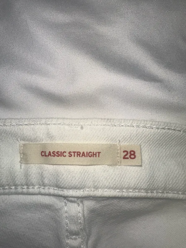 Levi’s White Straight Jeans - Image 4