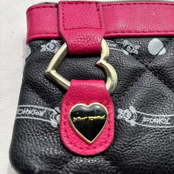 Betsey Johnson Quilted Heart Wristlet Wallet – Black & Pink Y2K Era‎ - Image 3