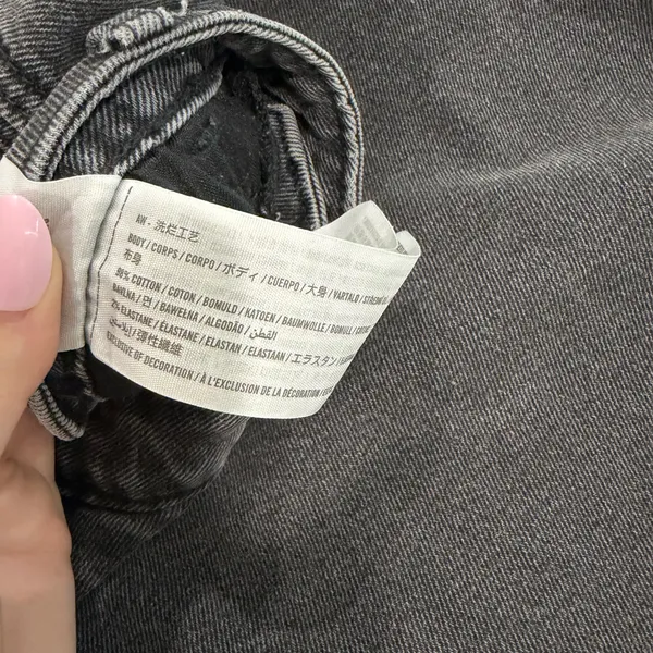 Hollister Ultra High-Rise Dad Jeans Washed Black Seamed Panel - Size 13R - Image 7