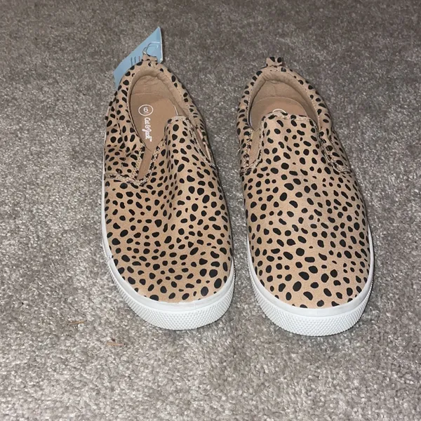 Cat and Jack slip on New leopard print slip in skater shoes size 6 - Image 2