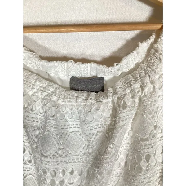 ANTHROPOLOGIE Sunday in Brooklyn‎ Eyelet Top White Romantic Cottagecore Small - Image 3
