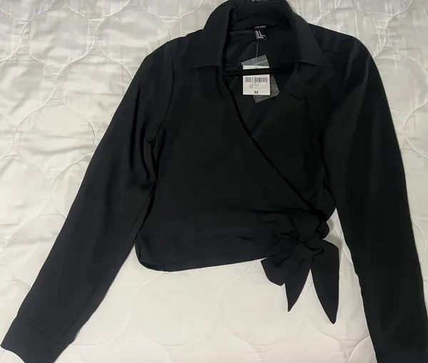 Black Cross Over Top Size M - Image 2