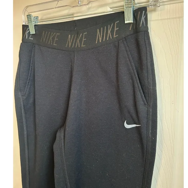 Nike Black Cropped Sweats - Small - Image 3