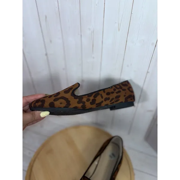 olivia & kate leopard loafers 6.5 - Image 5