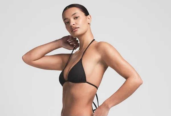 SKIMS signature swim triangle top NWT Size XL - Image 3