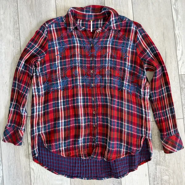 Free People Magical Plaid Boho Cottage Embroidered Cotton Button Down size small - Image 10