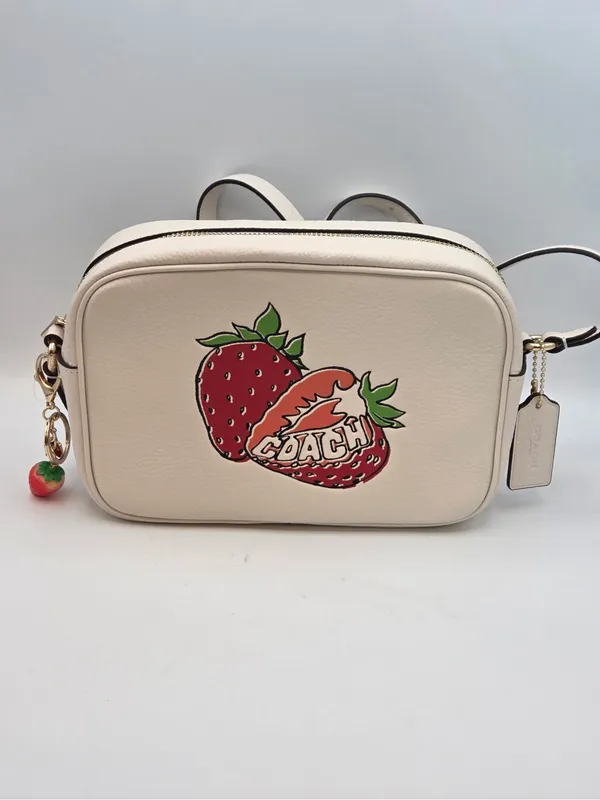 Coach camera bag Jamie Strawberry NWT ! Grab this now - Image 2