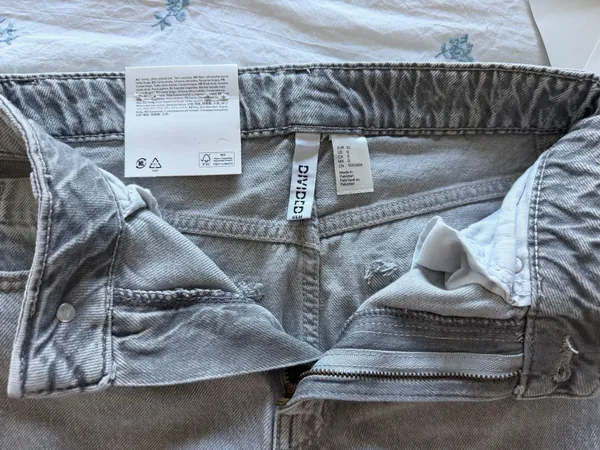 H&M Grey Jeans - Image 4