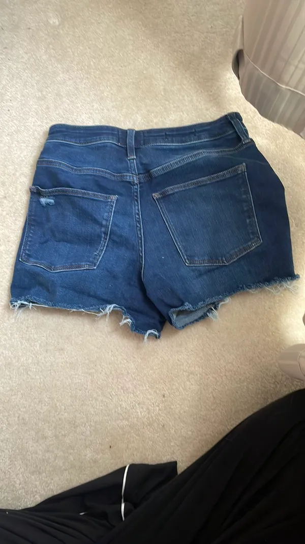 Universal Threads Jean Shorts High-Rise Midi - Image 2