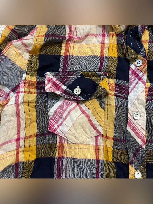 Arizona Jeans Women’s Plaid Button Up Shirt Medium - Image 4