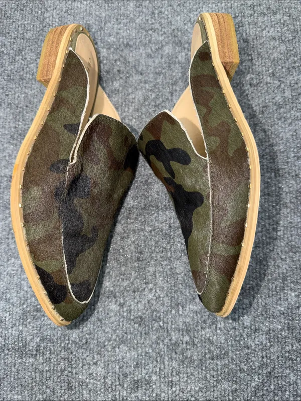 Very Volatile Camouflage Pointed Slip-On Hair Camo Mules in Olive and Black - Image 4