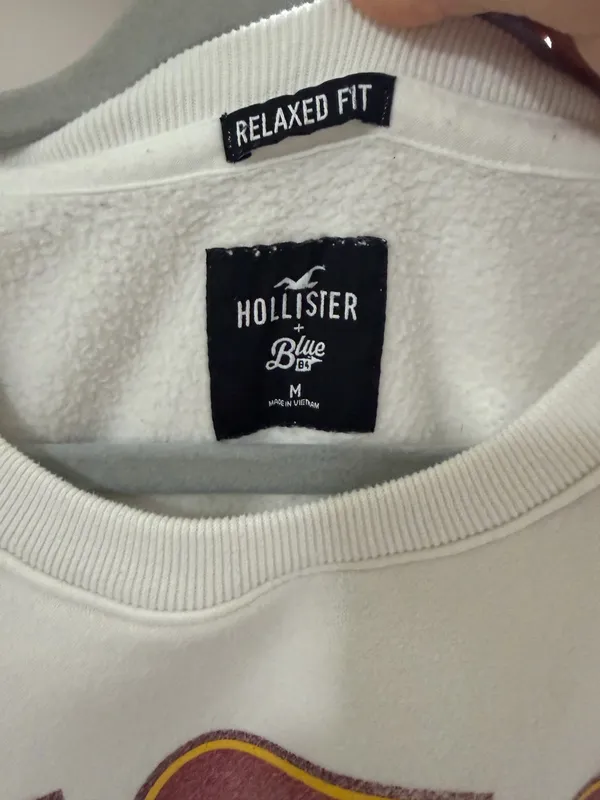 Hollister Crewneck - Image 3