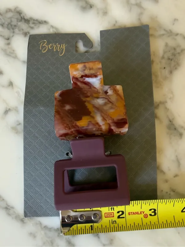 NWT Berry Set of 2 Hair Claw Clips Burgundy Tortoise Matte Rectangle Clips - Image 2